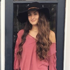 Meet your Posher, Abigail